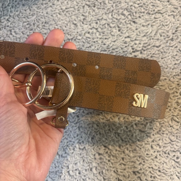 Steve Madden Brown Checkered Belt with Gold Accents - Picture 1 of 5